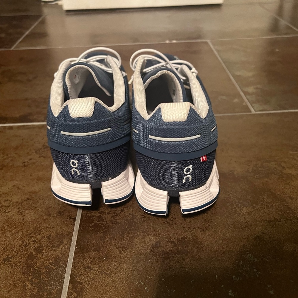 On Cloud Sneakers- Brand New, Never worn. Size 8. Navy Blue